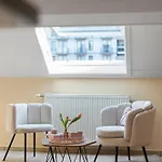 Esplanade Promenade - Within Walking Distance Of The Apartamento De Panne