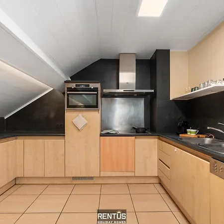 Esplanade Promenade - Within Walking Distance Of The Apartment *