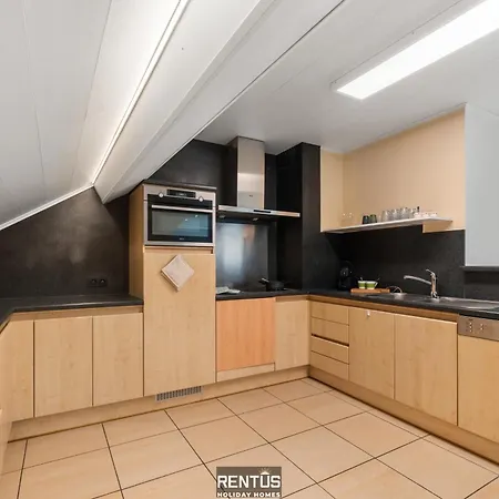 Esplanade Promenade - Within Walking Distance Of The Apartment De Panne