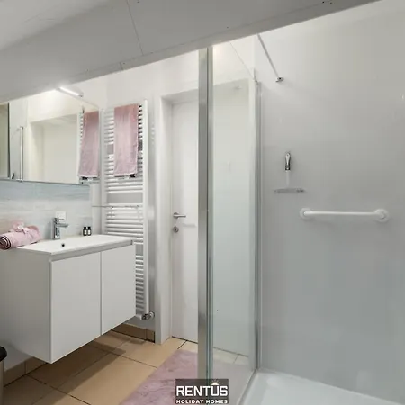 Apartmán Esplanade Promenade - Within Walking Distance Of The *